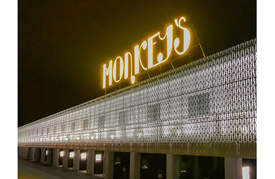 MONKEY'S HOTEL