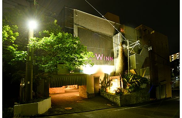 ホテル W INN